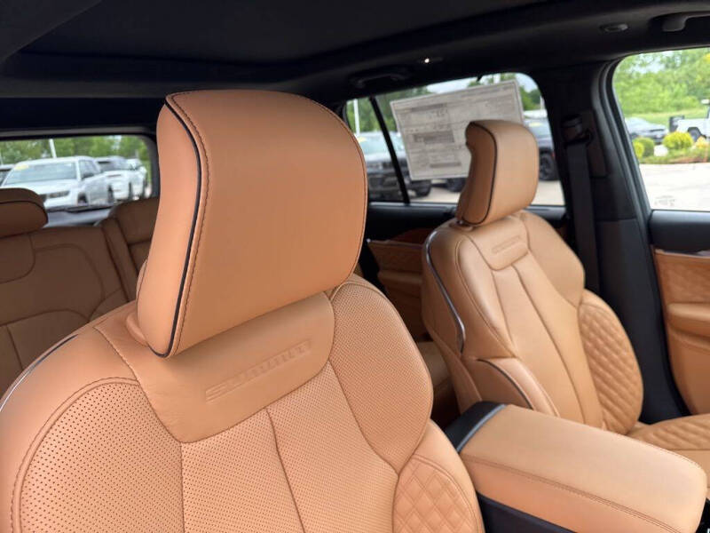 2026 Jeep Grand Cherokee Summit