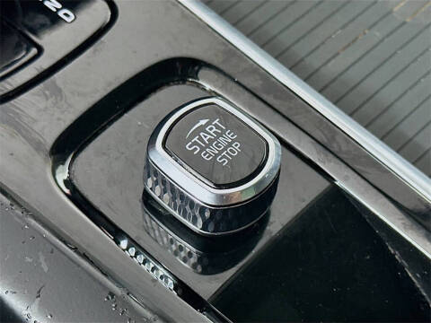 2023 Volvo XC60 B5 Core