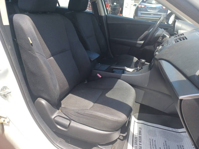 2013 Mazda MAZDA3 i Touring