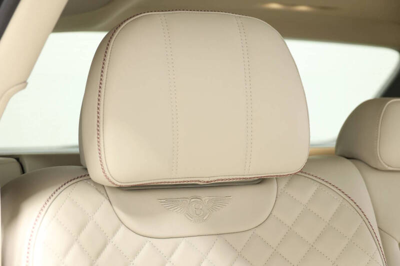 2020 Bentley Bentayga Hybrid