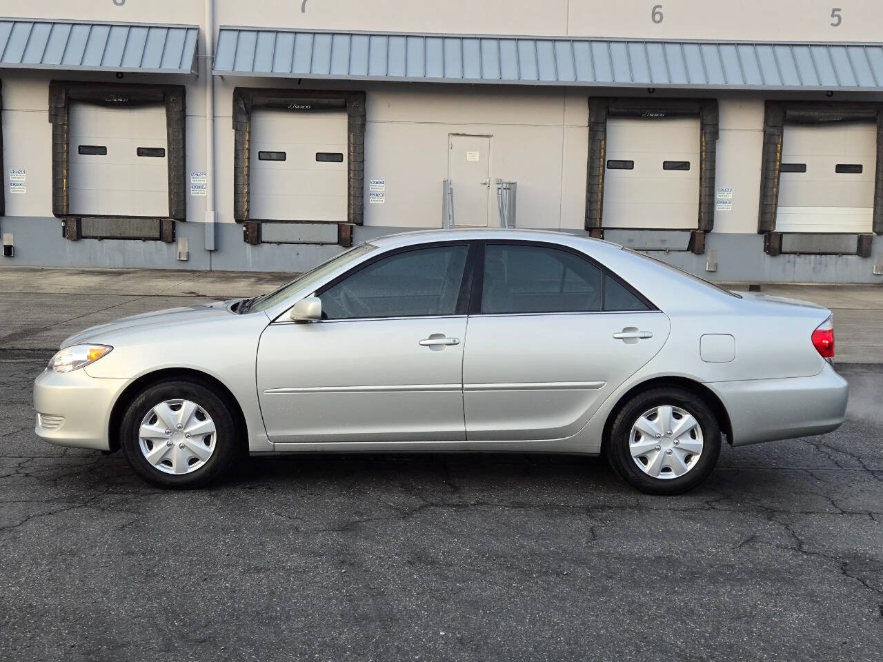 2005 Toyota Camry for sale at Alpha Auto Sales in Auburn, WA