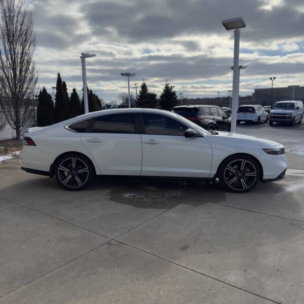 2024 Honda Accord Hybrid Sport