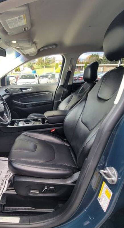 2019 Ford Edge Titanium