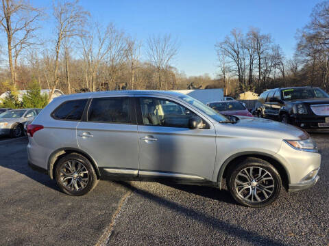 2016 Mitsubishi Outlander SE