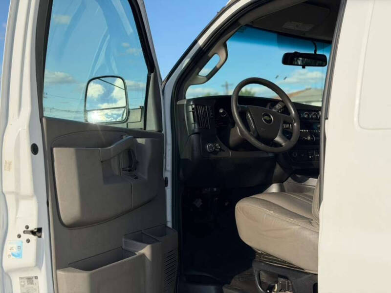 2018 Chevrolet Express 2500