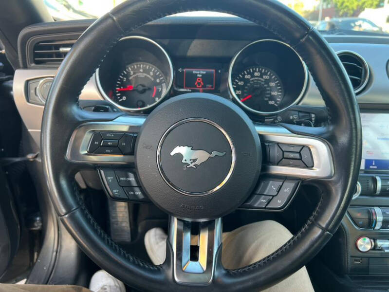 2020 Ford Mustang EcoBoost