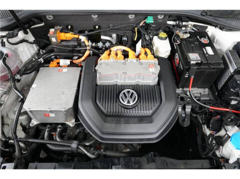 2016 Volkswagen e-Golf SE