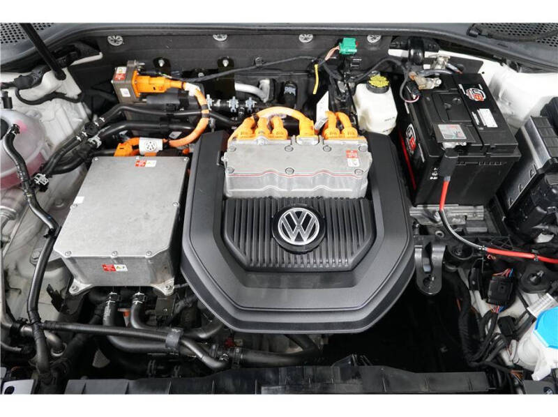 2016 Volkswagen e-Golf SE