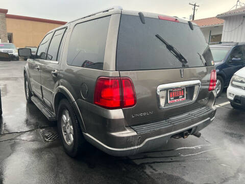 2003 Lincoln Navigator Luxury