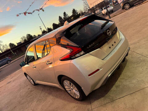 2025 Nissan LEAF S