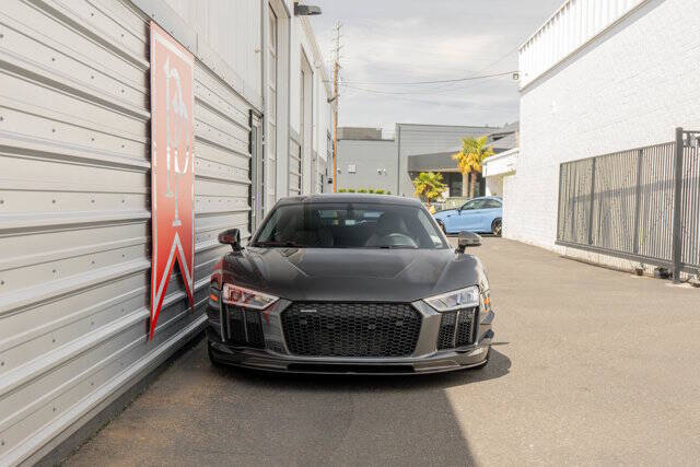 2017 Audi R8 33