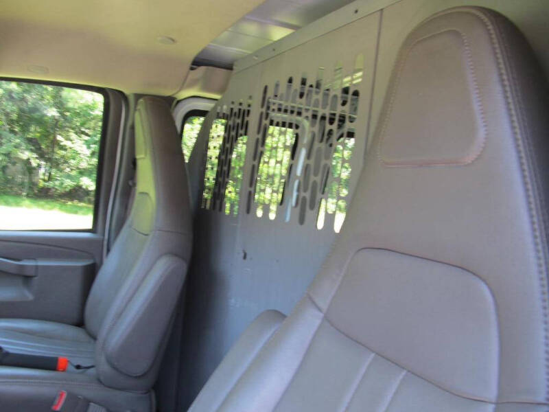 2022 GMC Savana 3500