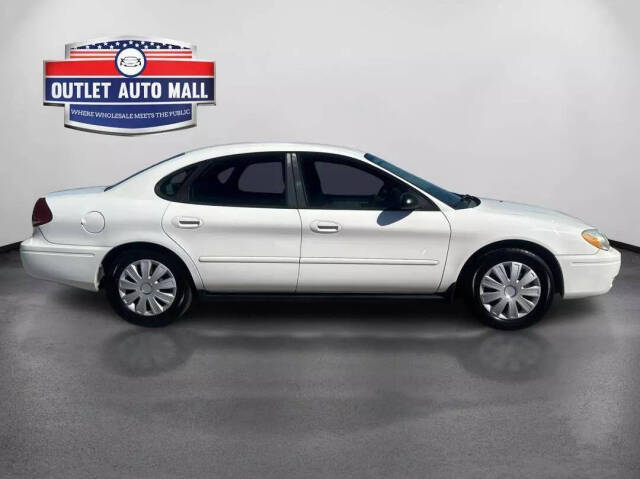 2005 Ford Taurus for sale at Outlet Auto Mall in Okeechobee, FL