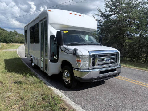 2017 Ford E-Series E-350 SD