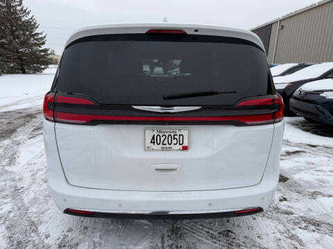 2022 Chrysler Pacifica Hybrid Touring L