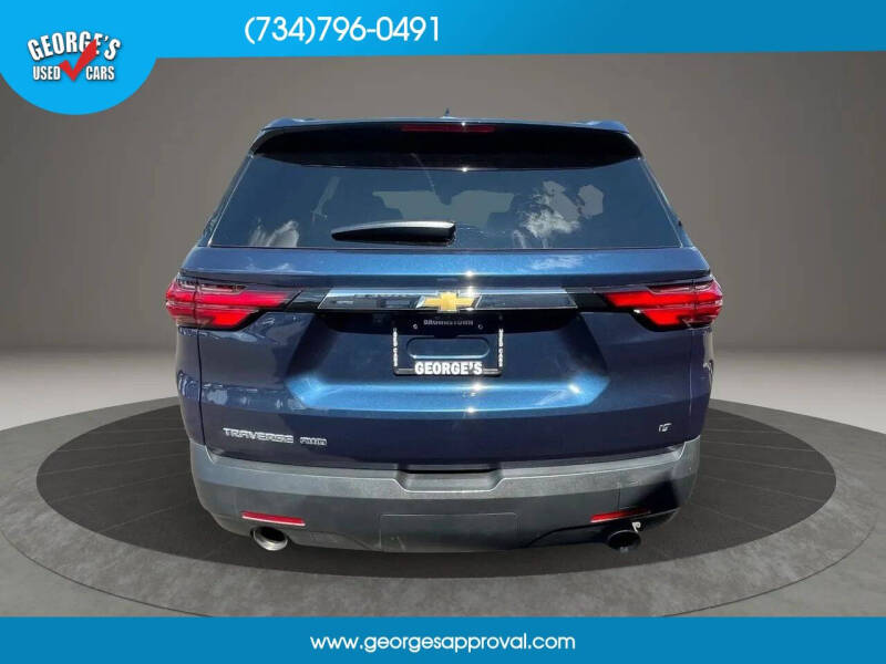 2023 Chevrolet Traverse LT Leather