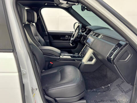 2020 Land Rover Range Rover P525 HSE