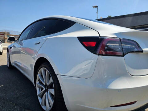 2020 Tesla Model 3 Standard Range Plus