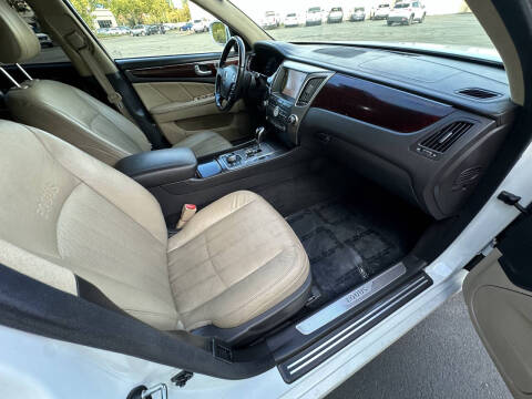 2012 Hyundai Equus Signature