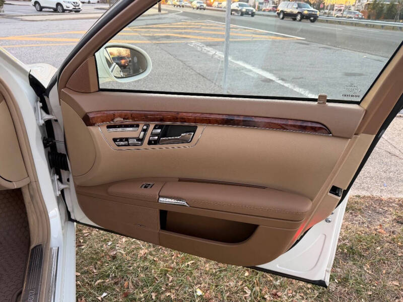 2008 Mercedes-Benz S-Class S 550 4MATIC