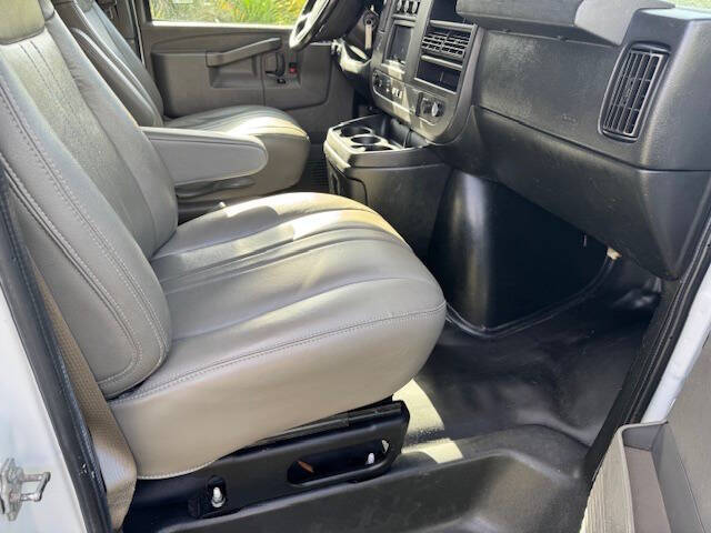 2021 Chevrolet Express 2500