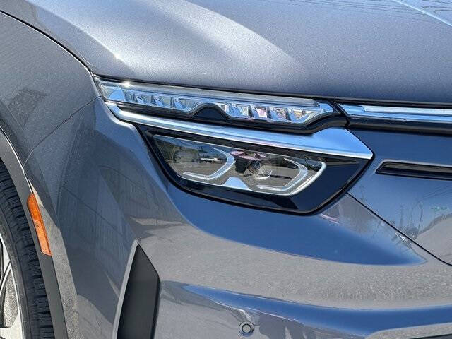 2025 VinFast VF8 Plus