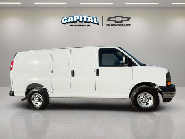 2025 Chevrolet Express 2500