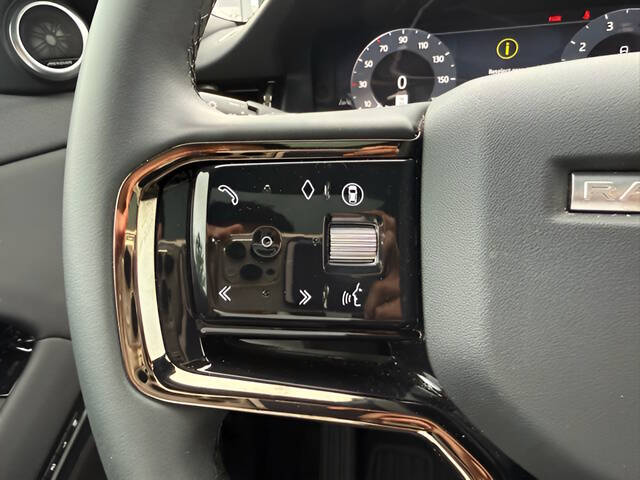 2025 Land Rover Range Rover Evoque P250 Dynamic SE