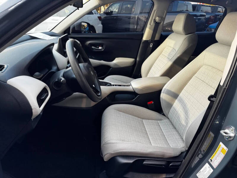 2024 Honda HR-V LX