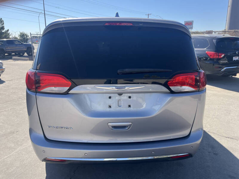 2018 Chrysler Pacifica Touring L Plus