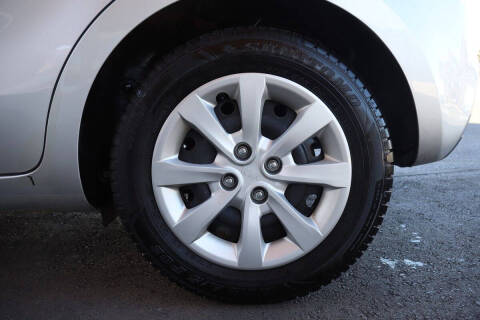 2012 Kia Rio 5-Door LX