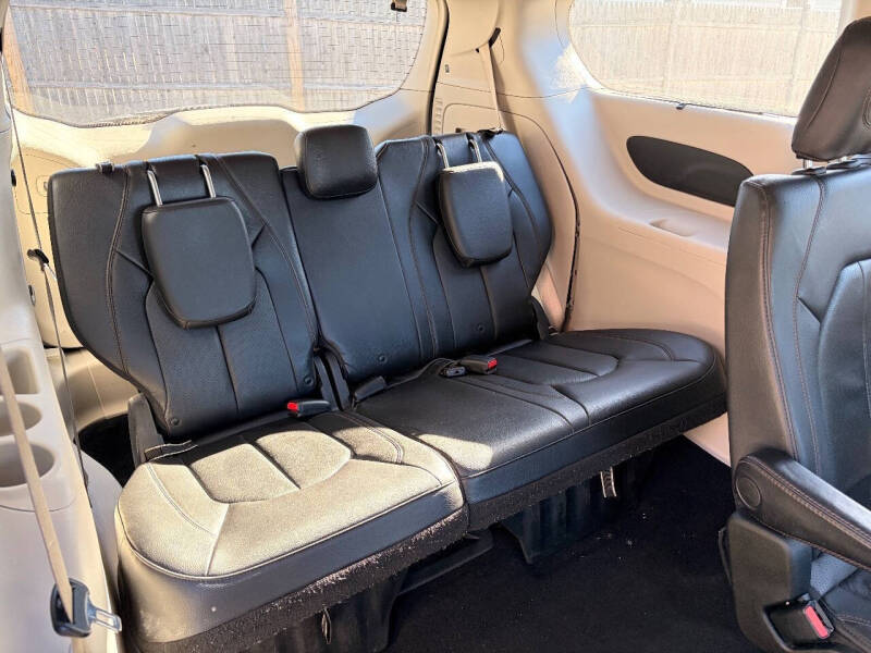 2020 Chrysler Pacifica Touring L