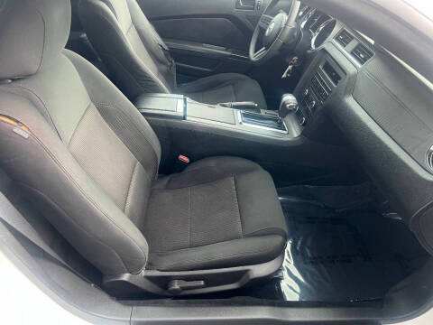 2011 Ford Mustang V6 Premium