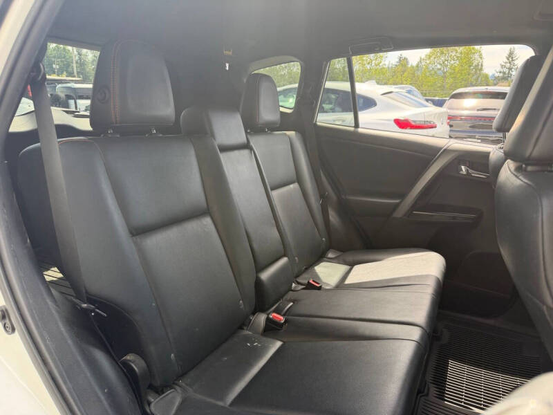 2016 Toyota RAV4 SE
