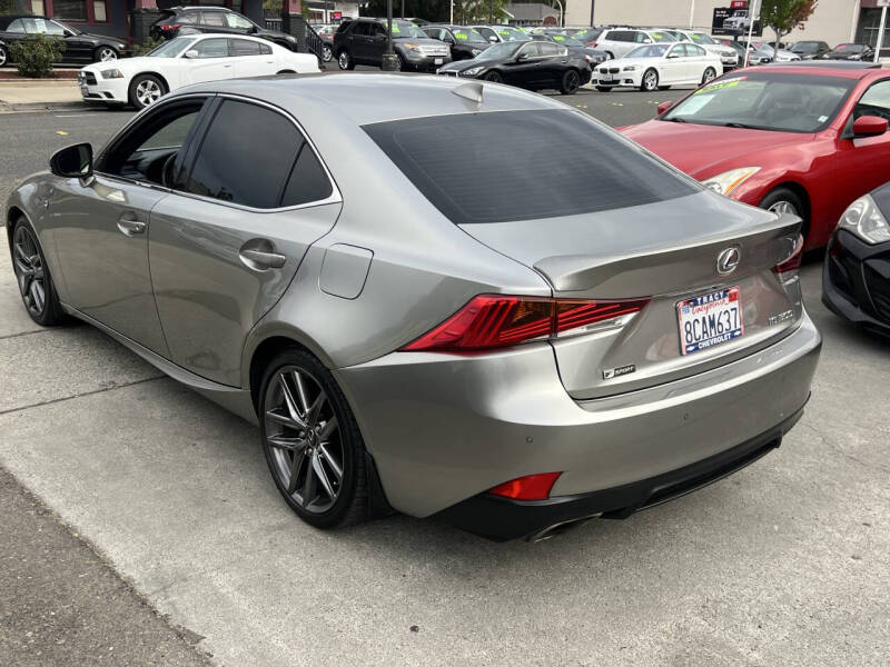 2018 Lexus IS 300