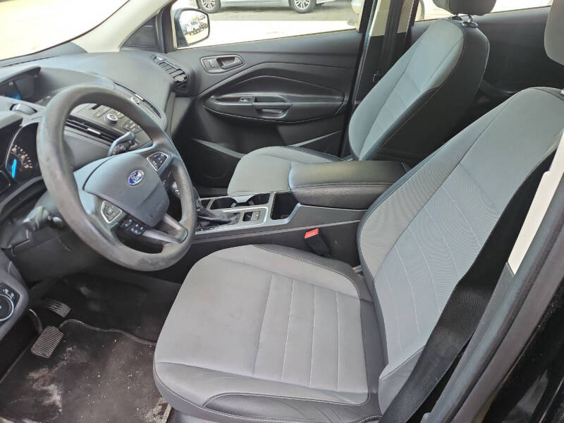 2017 Ford Escape S
