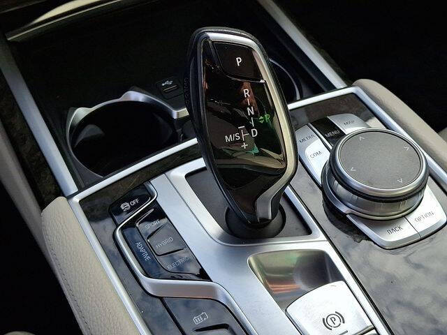 2020 BMW 7 Series 745e xDrive iPerformance