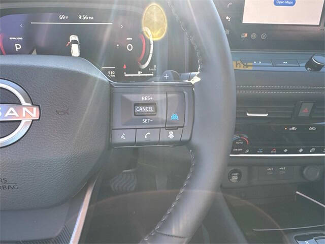 2025 Nissan Rogue SL