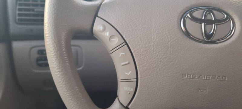 2010 Toyota Sienna LE 7-Passenger