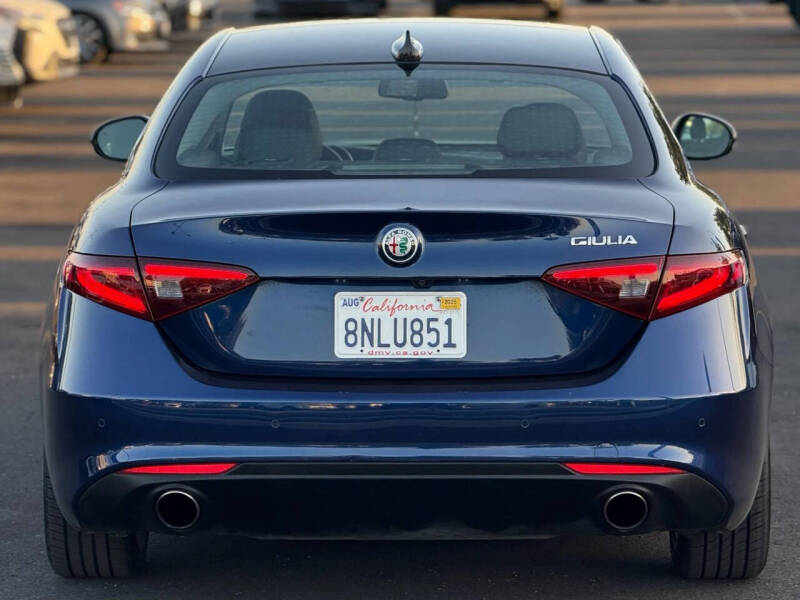 2017 Alfa Romeo Giulia Ti