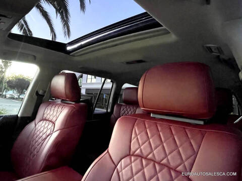 2019 Lexus LX 570 Three-Row