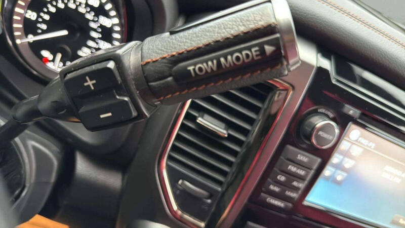 2017 Nissan Titan Platinum Reserve