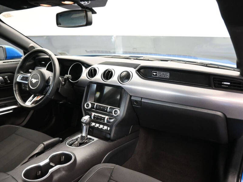 2020 Ford Mustang EcoBoost