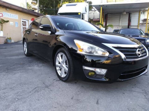 2013 Nissan Altima for sale at VALDO AUTO SALES in Hialeah FL