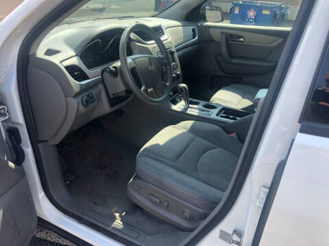 2017 Chevrolet Traverse LS