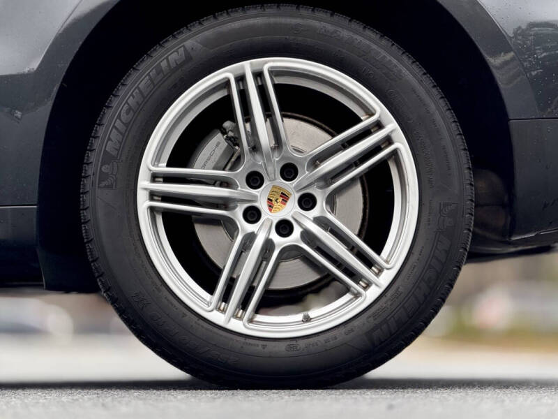 2021 Porsche Macan S