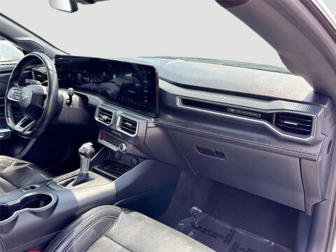 2024 Ford Mustang EcoBoost Premium
