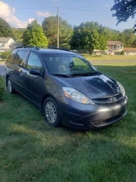 2008 Toyota Sienna for sale at Alpine Auto Sales in Carlisle PA