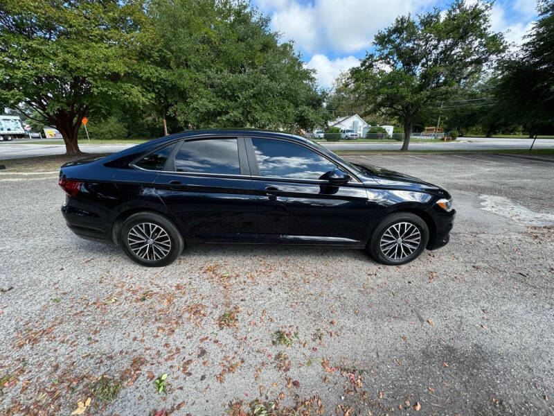 2019 Volkswagen Jetta SEL photo 4