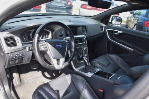 2015 Volvo S60 T5 Drive-E Platinum